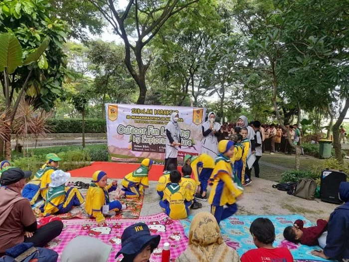 Bilingual Class SDM 24 Surabaya English Camp