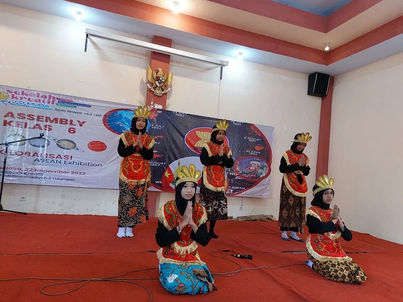 SD Muda Tusida Suguhkan Assembly ASEAN Exhibition