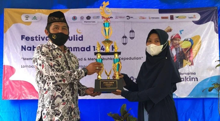 SD Mupat Malang Juara Umum Festival Maulid