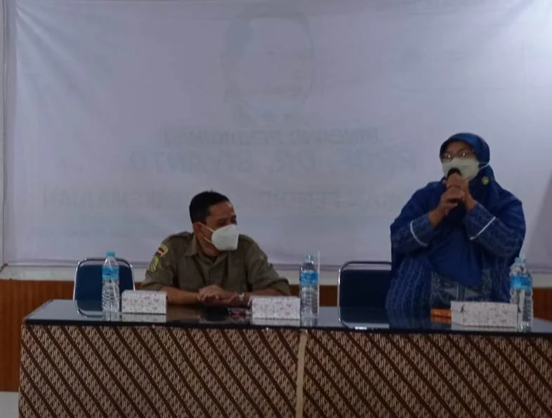 Guru SD Muri Menapaki Jejak Digital