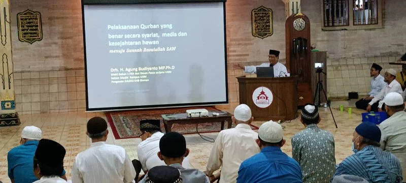 Siswa SD Musix Ngaji Tutorial Kurban di Masjid Agung Kauman Yogyakarta