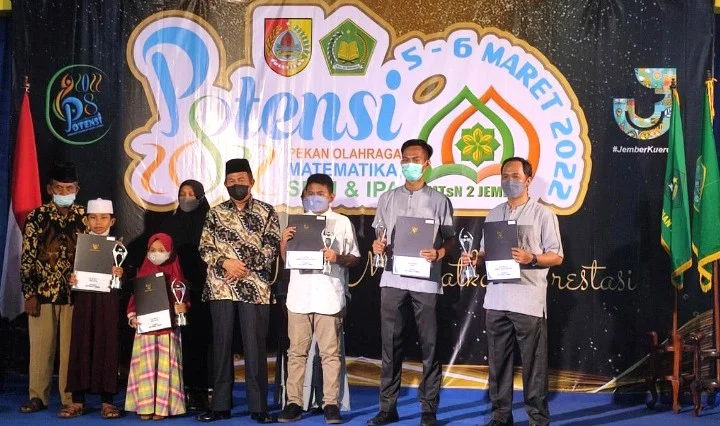 Siswa SD Mutu Jember Raih Juara I Singing Competition