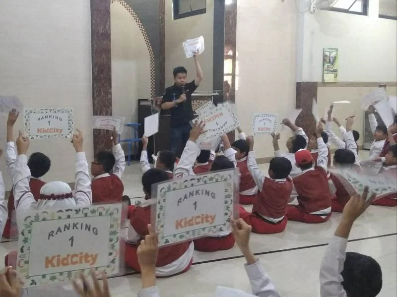 Meriahnya ketika Murid-Murid Beradu Cepat Lomba Ranking 1 di Sekolah Ini