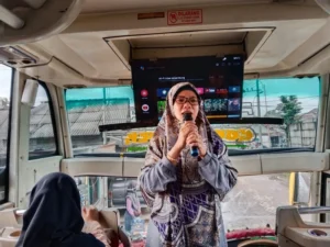 Datangi Ponpes Karangasem, Siswa SD Muwri Darul Arqam dan Studi Pesantren