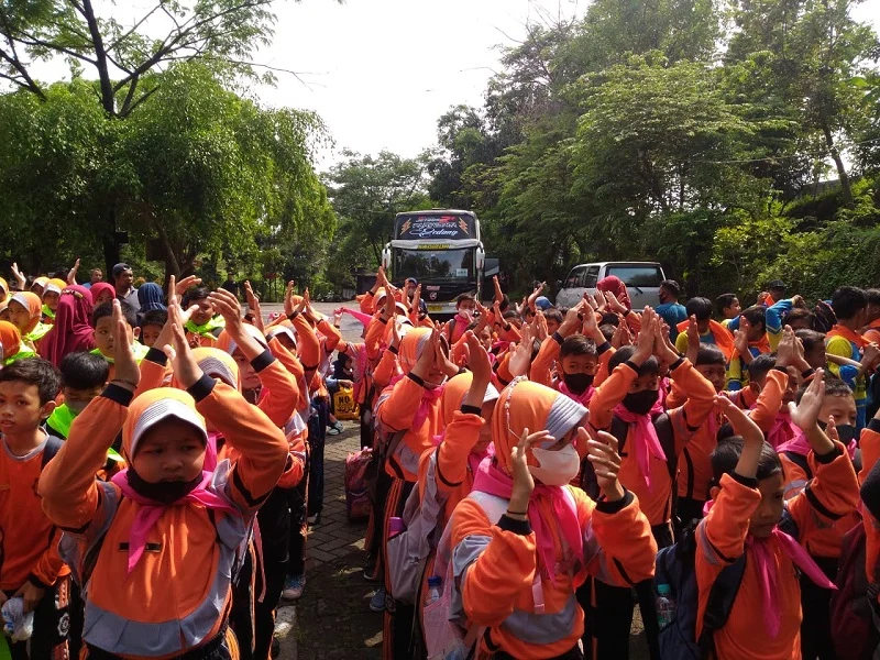 Usai Ujian Tengah Semester, SD Muwri Outbound