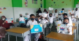 Semarak HUT Kabupaten Gresik, Siswa Wringinanom Lakukan Ini