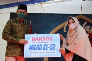 Milad Ke-52, SDM 1 Banyuwangi Serahkan Sertifikasi Tahfidh