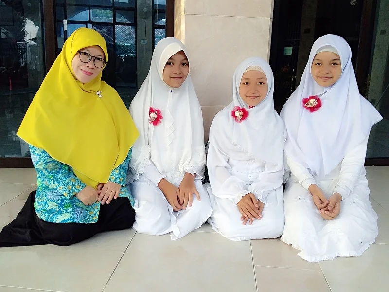 Demi Pesan Ayah yang Bertugas ke Afrika, Anak Ini Lulus Juz 1 Alquran