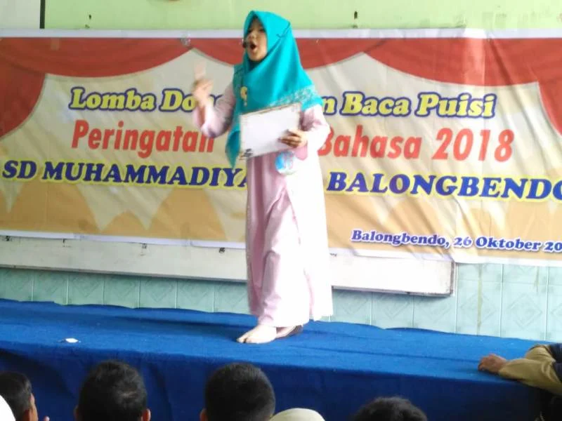 Juri Pun Menangis Dengar Pembacaan Puisi Siswa Ini
