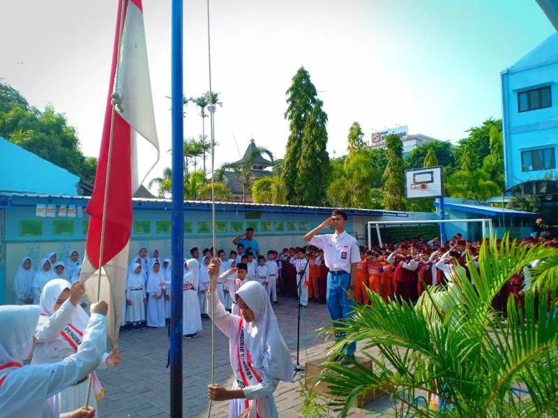 Rayakan Sumpah Pemuda Undang Alumni Jadi Pembina Upacara