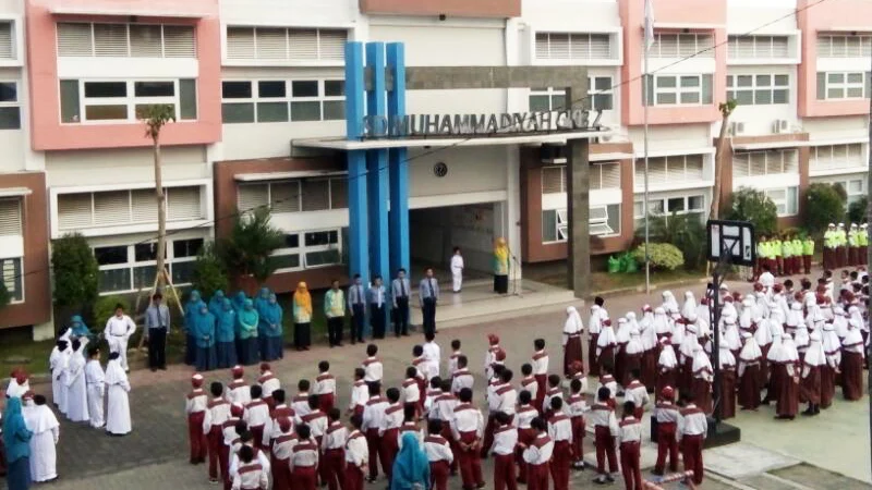 Gemuruh Yel-Yel Antirokok di Sekolah yang Langganan Juara UKS