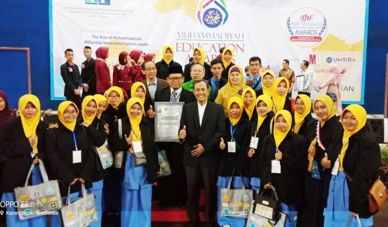 Sekolah Desa Ini Meraih Predikat Excellent School di ME Award