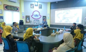Guru Sekolah Negeri Studi Banding ke SDMM