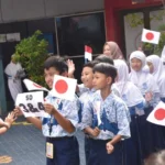 Murid Sekolah Jepang Kunjungi Muhida Bikin Kreasi Ini