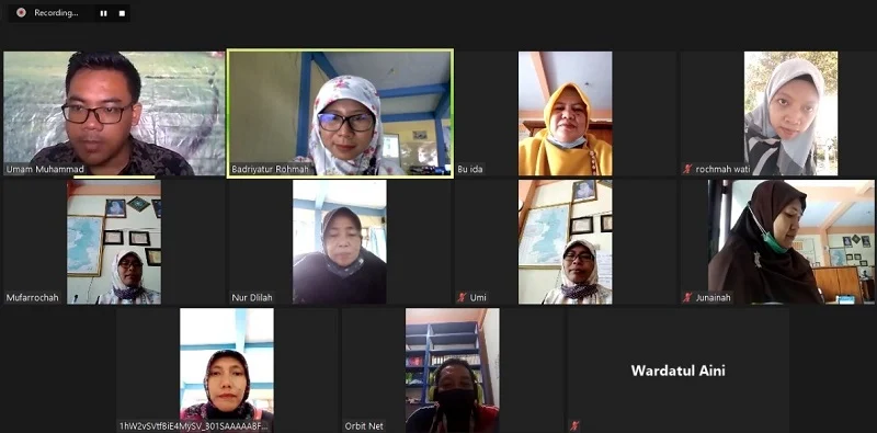 Smadiga Gresik, Satu Bulan Satu Pelatihan