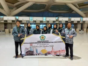 Umrah Perdana SMA Muhi Resmi Dilepas ke Tanah Suci