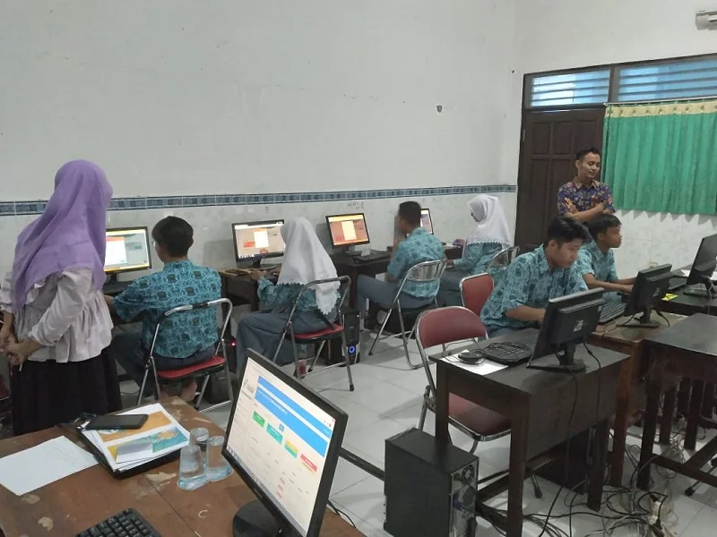 Siswa SMAM 4 Lamongan Simulasi UTBK-SNBT 2023