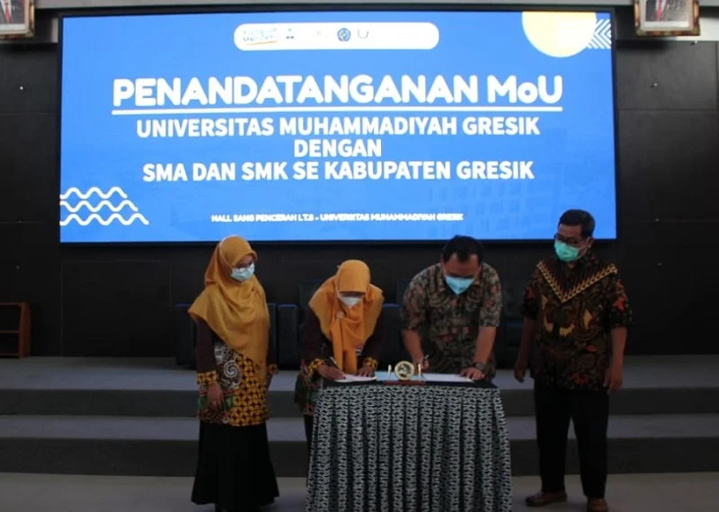 SMAM 8 Gresik Teken MoU dengan UMG