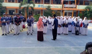SMAM 8 Gelar Factory Tour dan Wisata ke Bali