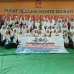 Mengisi Liburan Siswa SMAM 6 Karangasem Kunjungi Pusat Gerabah
