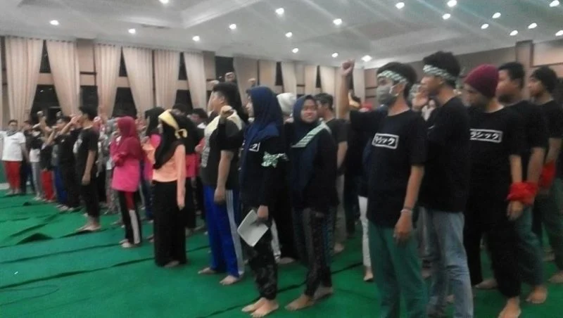 Sambut UN dengan Gembira, SMAMDA Adakan Sinergy Building