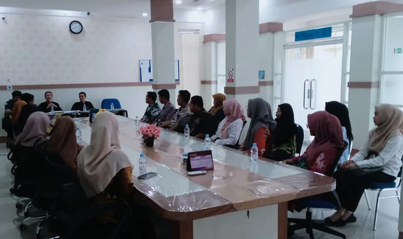 Tidak Merokok Jadi Kriteria Guru Baru di SMK Muda Genteng