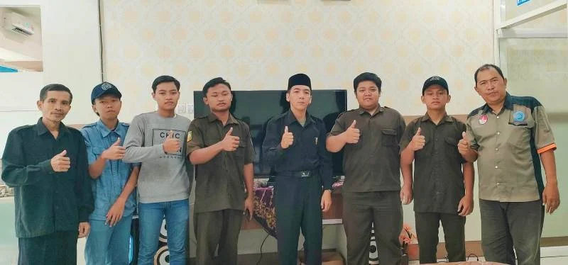 SMK Muda Genteng Antarkan Siswa Kerja ke Perusahaan