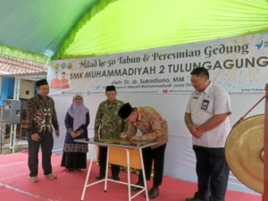 Gedung Baru, Kado Milad SMK Muda