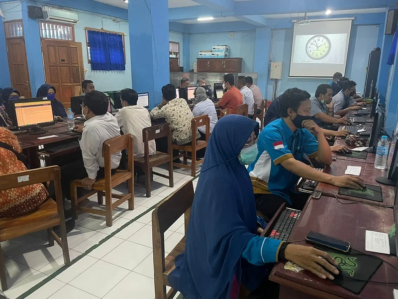 SMKM 2 Taman Mengikuti Survei Lingkungan Belajar