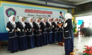 Tatkala Lulusan SMK Muhammadiyah 7 Kedungpring Dipacu untuk Jadi Saudagar