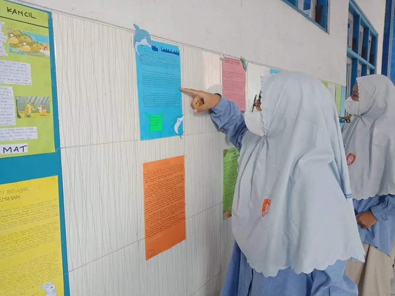 Siswa Spemdalas Sulap Lorong Jadi Tempat Pameran