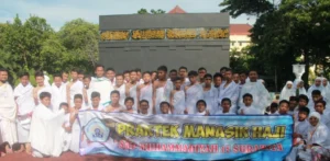 121 Pelajar ‘Khusyu’ Jalankan Manasik Haji di Hari Pahlawan