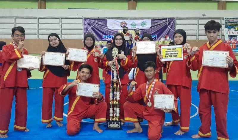 SMP Mulia Sabet Juara Umum  Invitasi Tapak Suci Ngawi