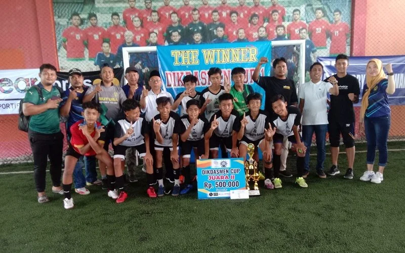 SMP Mutuba Runner-up Futsal Dikdasmen Cup 1