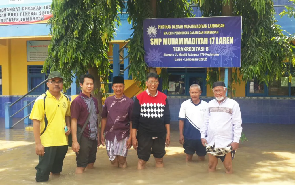 Disambangi Banjir Bengawan Solo, Sekolah Muhammadiyah Ini Tidak Libur