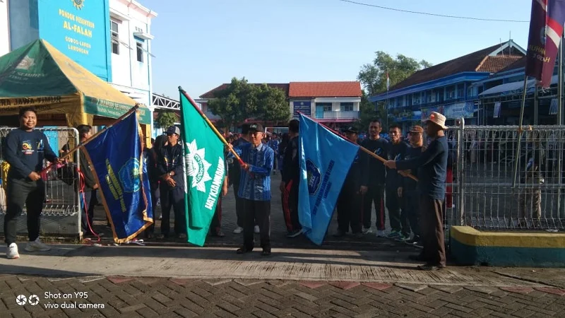 Milad, SMP Mapan dan MAM 3 Laren Jalan Sehat