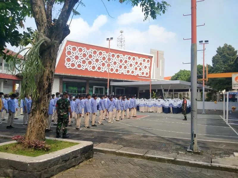 Latihan Baris Spemdalas, Asyiknya di Sini