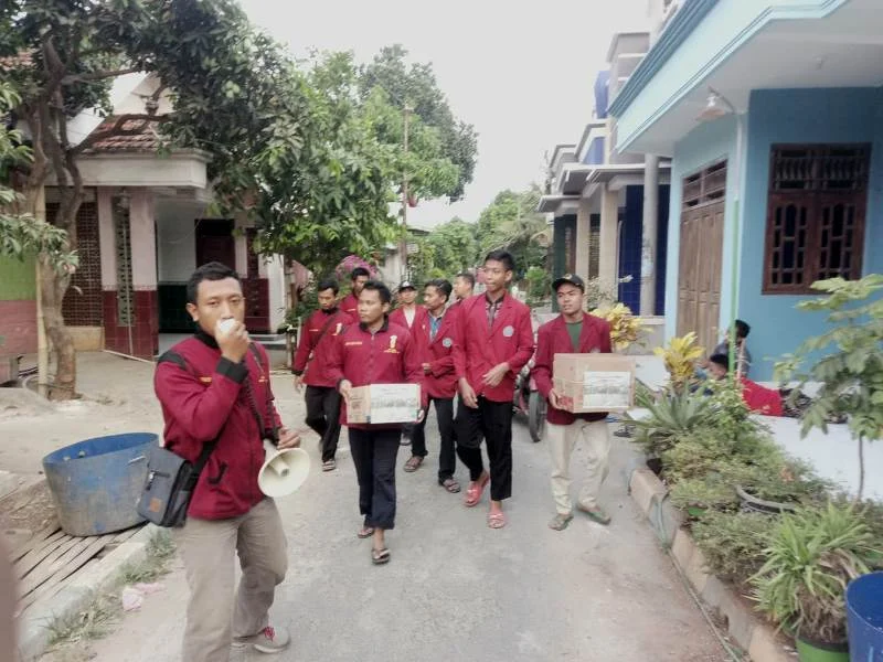 Mahasiswa Keluar Kampus Masuk Kampung Galang Dana Gempa