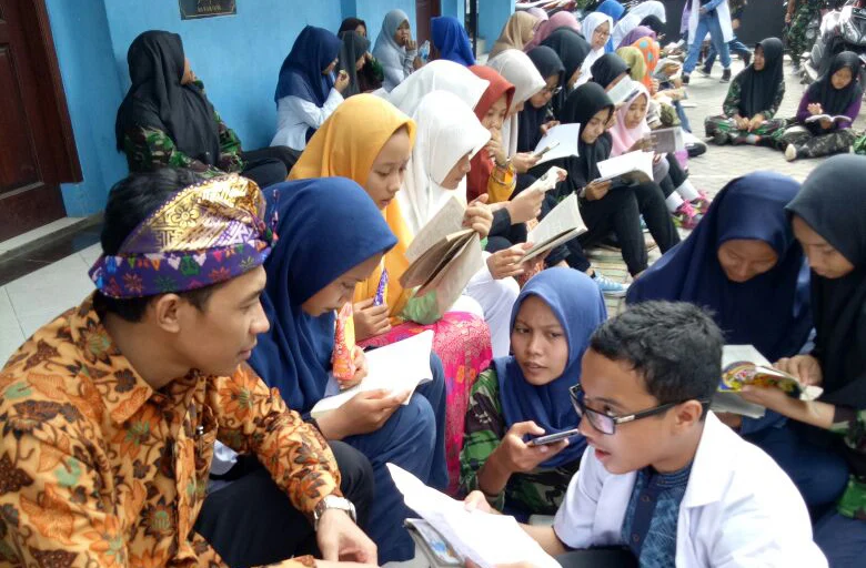 Deklarasi Gerakan Gemar Baca di Tengah Sumpah Pemuda Venus
