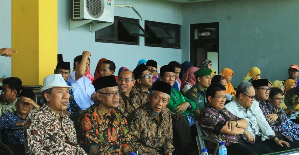 Ketua PWM Jatim Mendadak Jadi Dirigen Mars Sang Surya