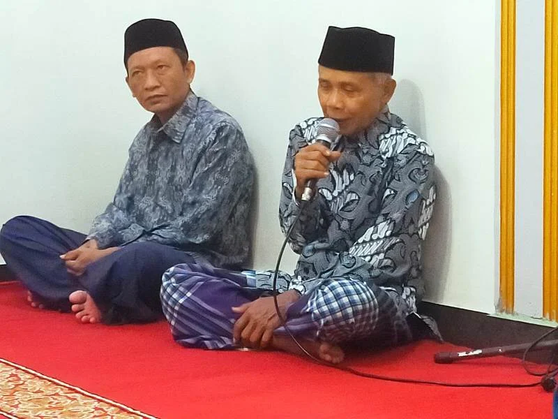 Safari Ramadhan PCM Gandusari Dapat Kenangan Hadiah Sarung