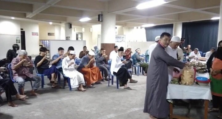 Iktikaf Masjid Al Jihad, Ada Sahur Gratis