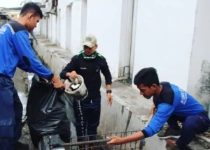 Kader HW Keliling Kampus Bawa Kantong Plastik, Ini yang Dikerjakan