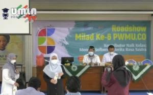 Menahan Kantuk demi Live Streaming Roadshow