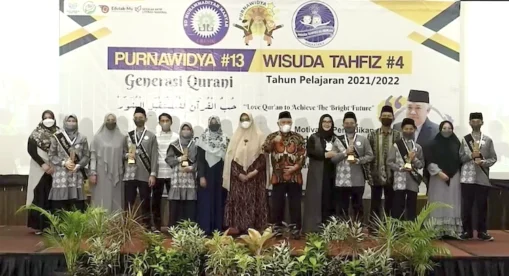 Membanggakan! Inilah Daftar Lengkap Prestasi Lulusan SDMM Tahun 2022 