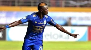 Klausul Aneh Kepindahan Ezechiel N’Douassel