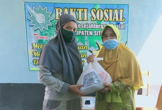 Aisyiyah Situbondo Peduli Lansia dan Guru TK