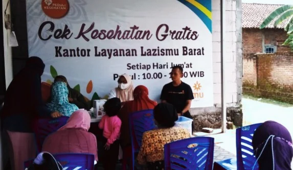 Cek Kesehatan Gratis Lazismu Barat Diserbu Lansia