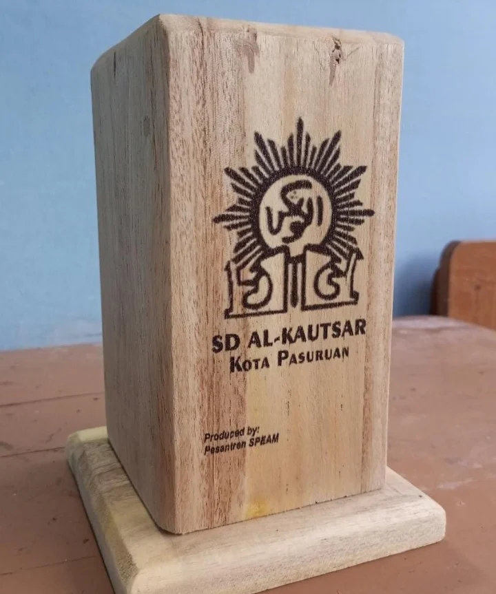 Uniknya Celengan Kayu Buatan Santri SPEAM