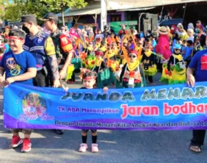 Siswa TK Aisyiah 3 Probolinggo Tampilkan Jaran Bodhag
